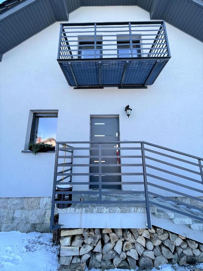 Apartament Nad Potokiem Еленя-Гура Экстерьер фото